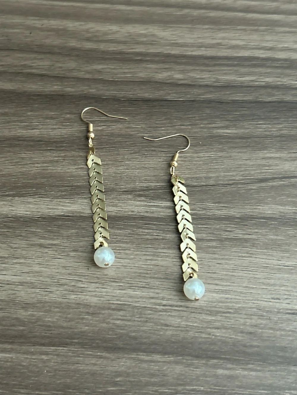 Arrow link Earrings Q1238